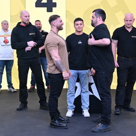 Antonín Hodan vs. Pavel Novotný. 