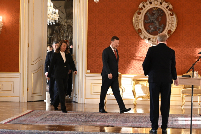 FOTO: Prezident Petr Pavel jmenoval Andreje Babiše premiérem. – stránka 28