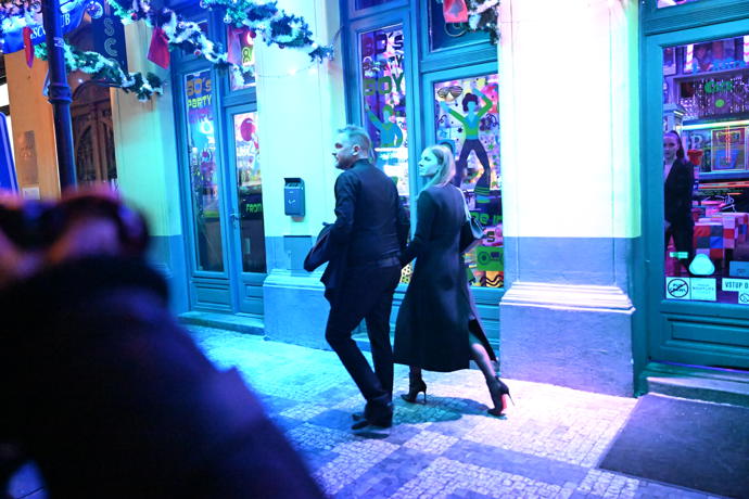 FOTO: Libor Bouček s manželkou z baru.