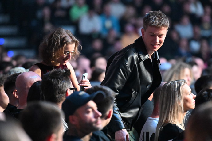 FOTO: Katka ho následovala. – stránka 6