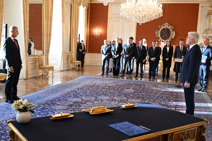 FOTO: Prezident Petr Pavel jmenoval Andreje Babiše premiérem. – stránka 20