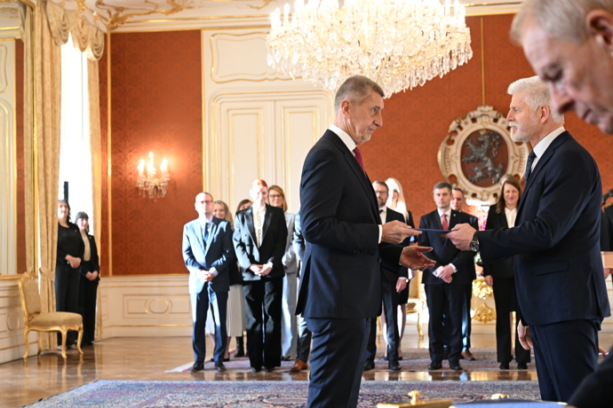 FOTO: Prezident Petr Pavel jmenoval Andreje Babiše premiérem. – stránka 17