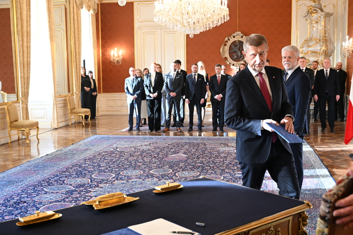 FOTO: Prezident Petr Pavel jmenoval Andreje Babiše premiérem. – stránka 16