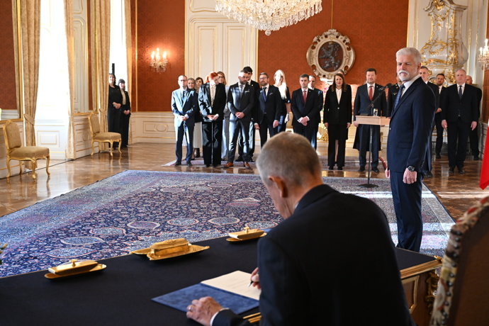 FOTO: Prezident Petr Pavel jmenoval Andreje Babiše premiérem. – stránka 14