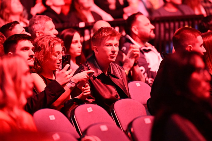 FOTO: Katarína a Adam Mišík se měli stále co říct.