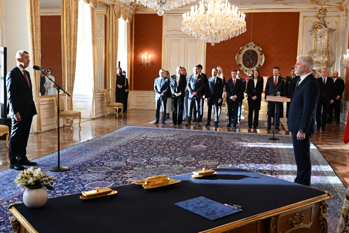 FOTO: Prezident Petr Pavel jmenoval Andreje Babiše premiérem. – stránka 6