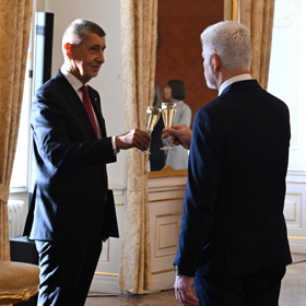 Petr Pavel jmenoval Andreje Babiše premiérem.