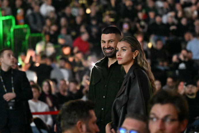 FOTO: Attila Végh s krásnou manželkou Natálií. – stránka 2