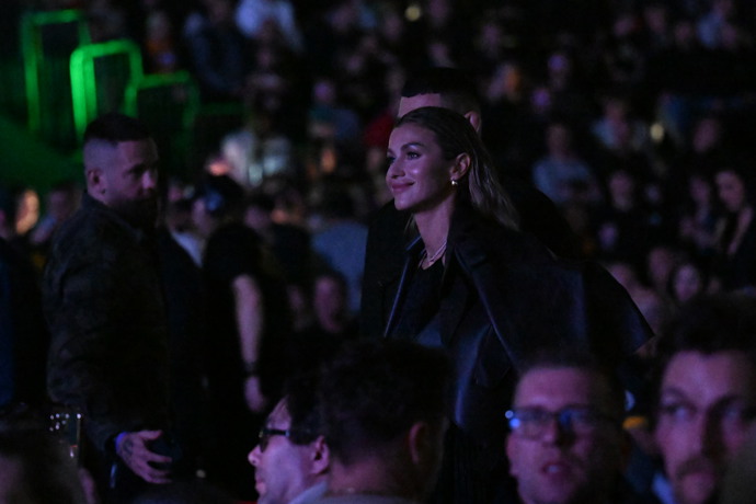 FOTO: Krásná Natália Végh. – stránka 1