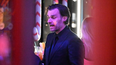 FOTO: Leoš Mareš vyprovodil manželku.