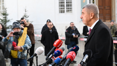 FOTO: Andrej Babiš předstoupil před novináře.