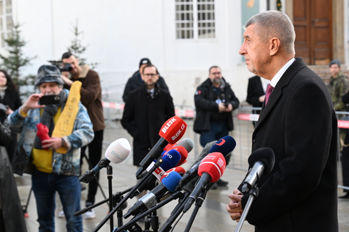 FOTO: Andrej Babiš předstoupil před novináře. – stránka 5