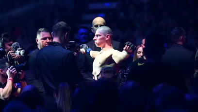 FOTO: Pavla Tótha před nástupem do klece přemohly emoce.