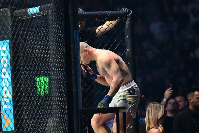 FOTO: Pája nastoupil do klece sebevědomě. – stránka 20