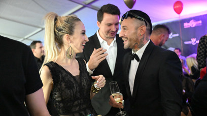 FOTO: Samer Issa po boku Lucie Junkové září štěstím.