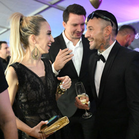 Lucie Junková a Sámer Issa vypadají zamilovaně.