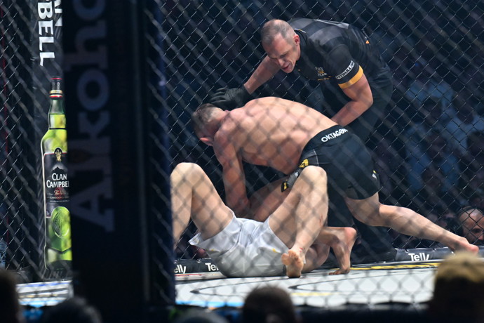 FOTO: Raška čekal na signál. – stránka 5