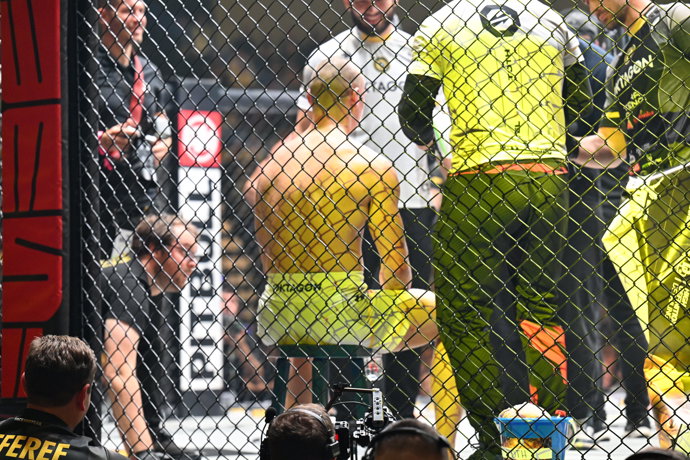 FOTO: Pája utrpěl tvrdou prohru. – stránka 2