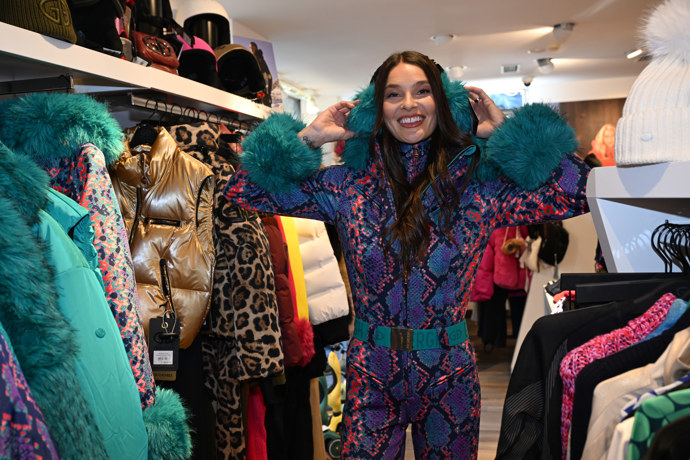 FOTO: Nikol Švantnerová na zahájení sezony ve Špindlerově Mlýně. – stránka 4