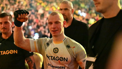 FOTO: Pavel Tóth v zápase ustál několik tvrdých ran, na výhru to však nestačilo.