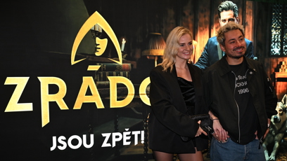 FOTO: Mirai Navrátil po boku přítelkyně zářil.