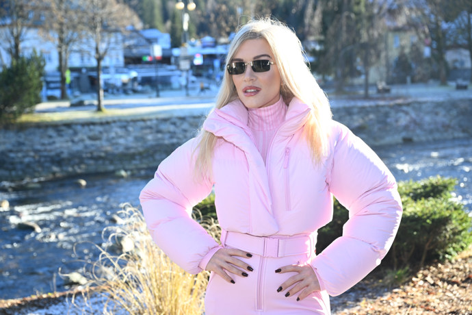 FOTO: Dominika Myslivcová na zahájení sezóny ve Špindlerově Mlýně. – stránka 3