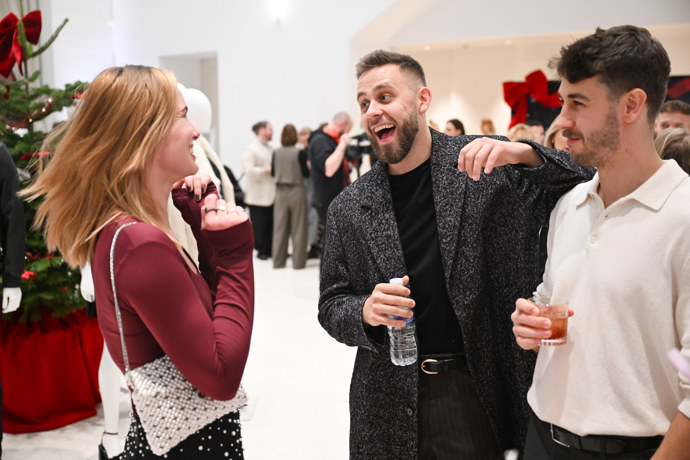 FOTO: Dvojice se skvěle bavila. – stránka 18