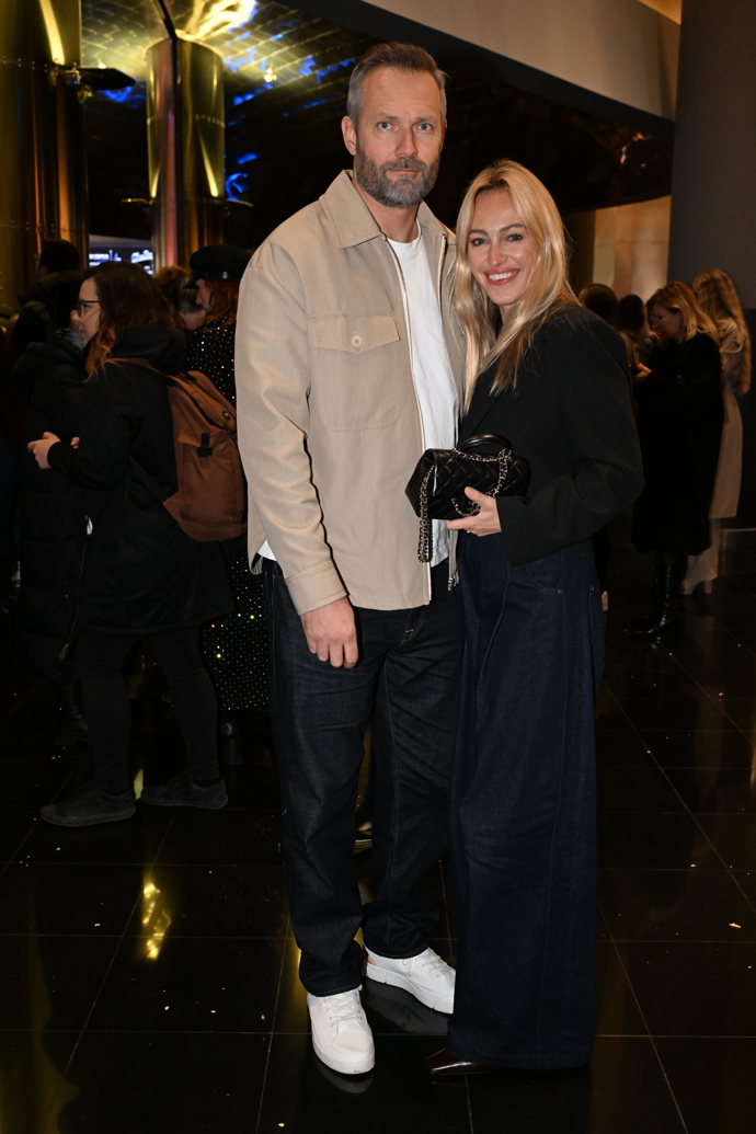 FOTO: Ondřej Novotný a Renata Langmanová na promítání poslední epizody Zrádců. – stránka 14