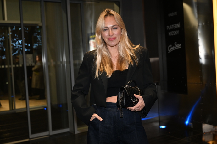 FOTO: Renata Langmannová zářila. – stránka 6