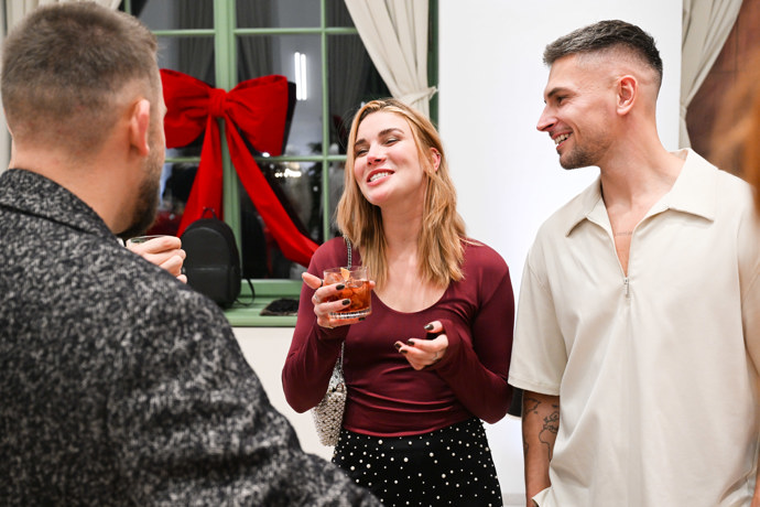 FOTO: Žaneta měla dobrou náladu. – stránka 15