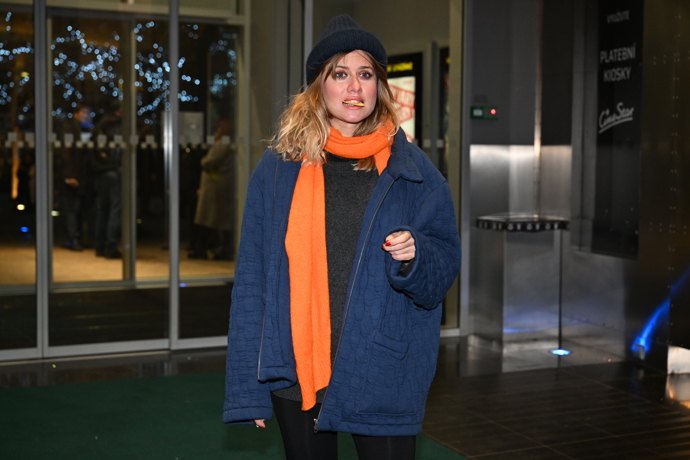 FOTO: Emma Smetana si dobrotu vychutnala. – stránka 4