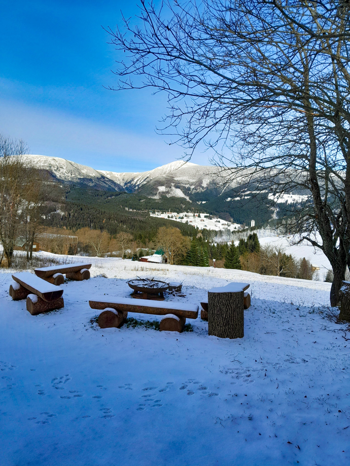 FOTO: Pavel Callta si pořídil penzion v Peci pod Sněžkou. – stránka 29