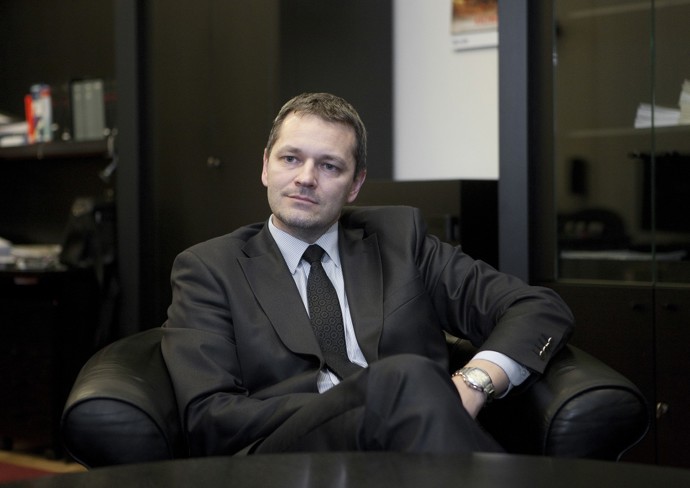 FOTO: Vlastimil Rampula zastupuje Karlose Vémolu. – stránka 3