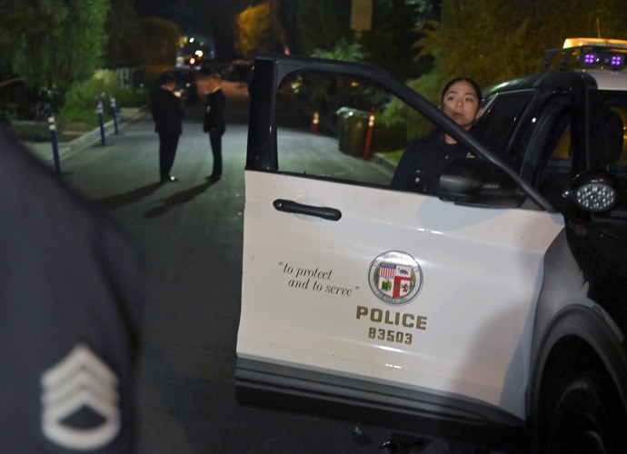 FOTO: V Los Angeles zasahují policisté. – stránka 3