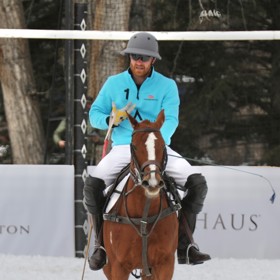 Princ Harry si zahrál pólo v Aspenu. 