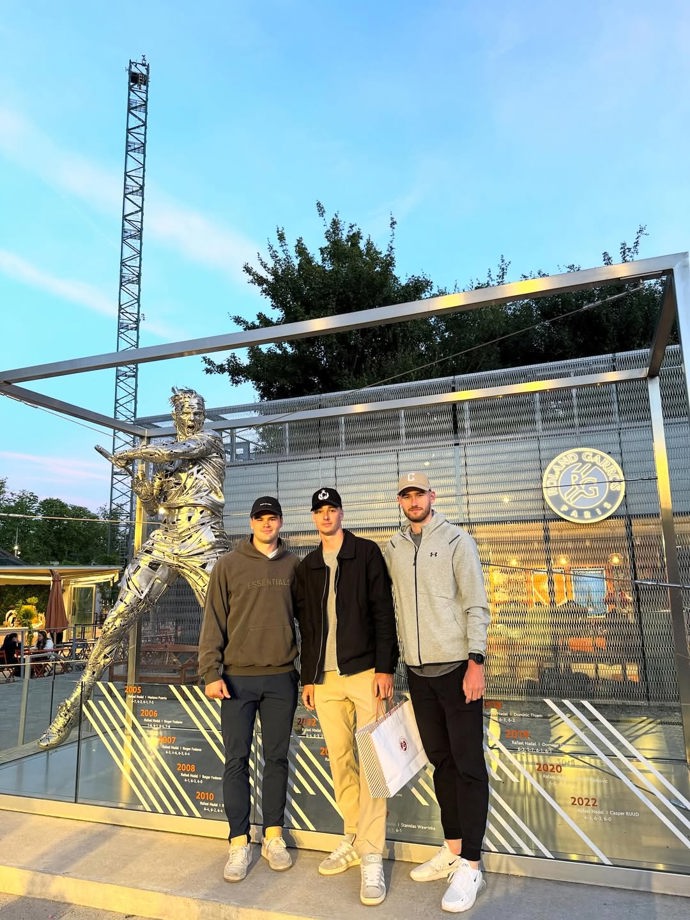 FOTO: Adam s bratrem Davidem ve Francii. – stránka 3