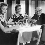 Marcela Martínková ale dala přednost mateřství. Navázat na předešlý úspěch se jí už nepodařilo (snímek je z filmu Kde alibi nestačí, Anna Pitašová, Marcela Martínková, Bohuš Záhorský). Následují snímky z filmu Tři chlapi v chalupě, kde si Marcela Martínková zahrála.