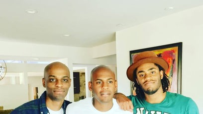 FOTO: Dospělí synové.