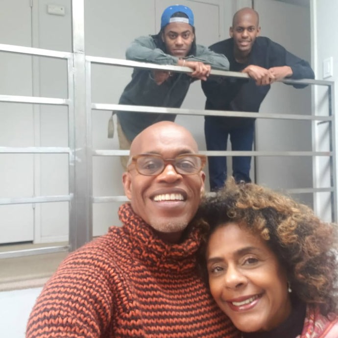 FOTO: Rodina Sykese. – stránka 6