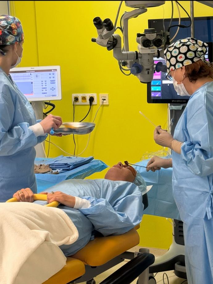 FOTO: Simona Krainová během operace.