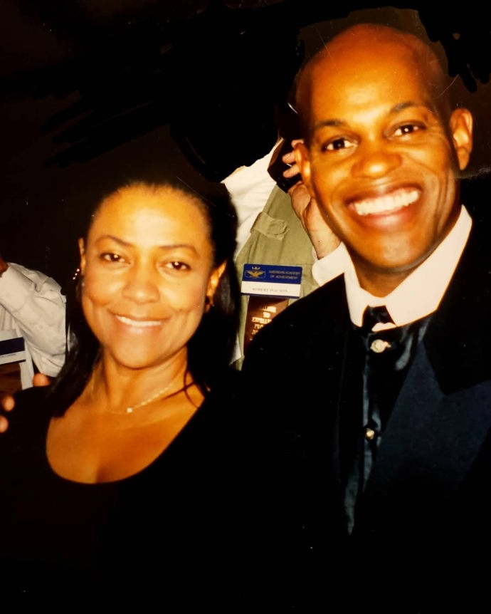 FOTO: Jubilant Sykes byl ubodán. – stránka 5