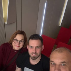 Matěj Rychlý sdílel snímek s rodiči.