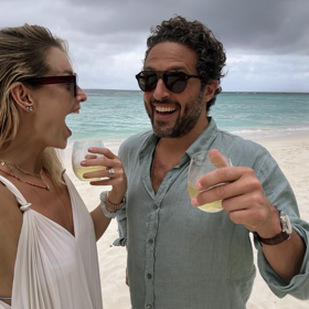 Michaela Kociánová je vedle svého partnera šťastná.