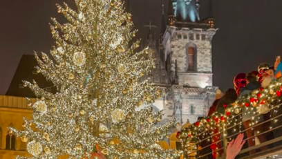 FOTO: Na Staromáku rozjeli dámskou jízdu.