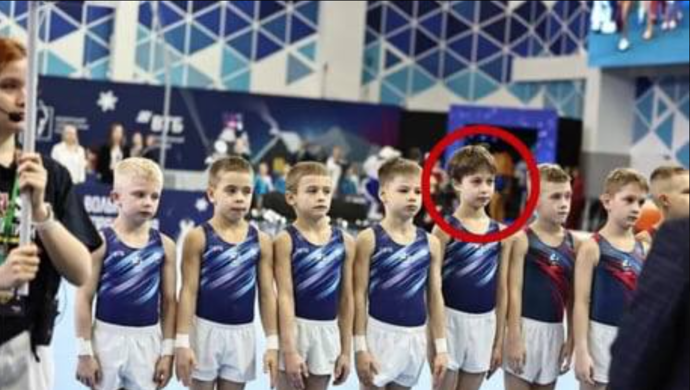 FOTO: Desetiletý Ivan, který má být údajným synem šéfa Kremlu, se věnuje gymnastice stejně jako jeho matka Alina Kabajevová. – stránka 1