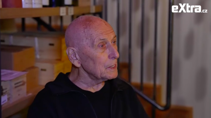 FOTO: Laco zůstává na Vánoce v Česku. – stránka 7