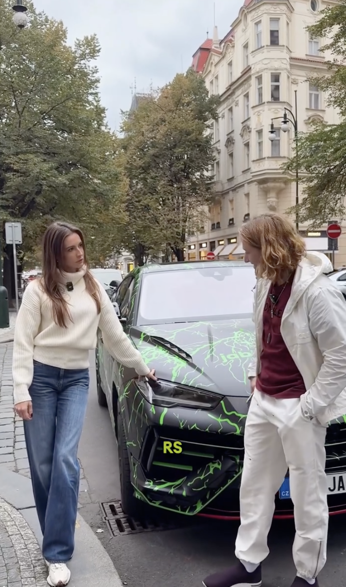 FOTO: Adam Bórik sdílí vtipná videa.