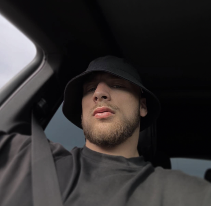 FOTO: Antonín Beck. – stránka 4