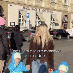 Eva Perkausová se syny.