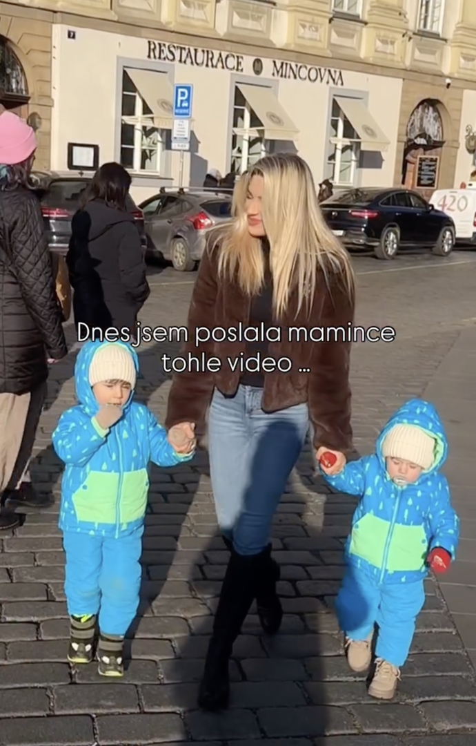 FOTO: Eva Perkausová se syny.
